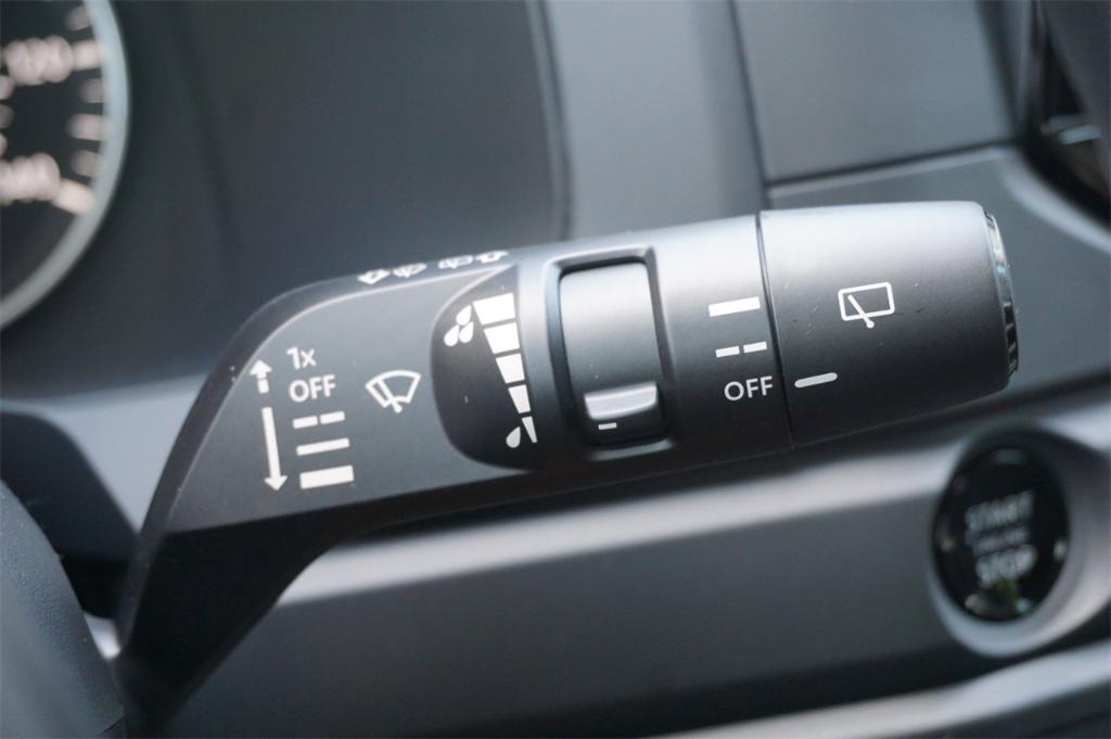 new 2025 Nissan Pathfinder car, priced at $35,051