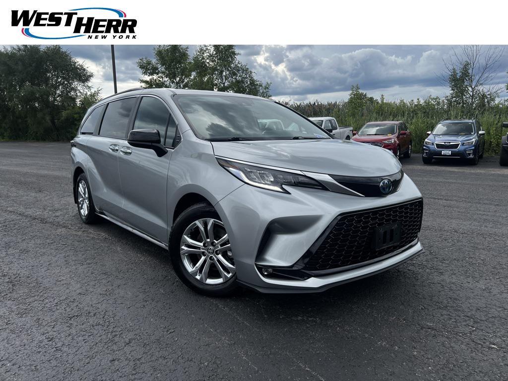 used 2022 Toyota Sienna car, priced at $44,965