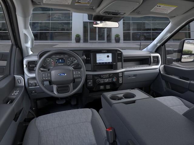 new 2025 Ford F-250 car, priced at $58,100