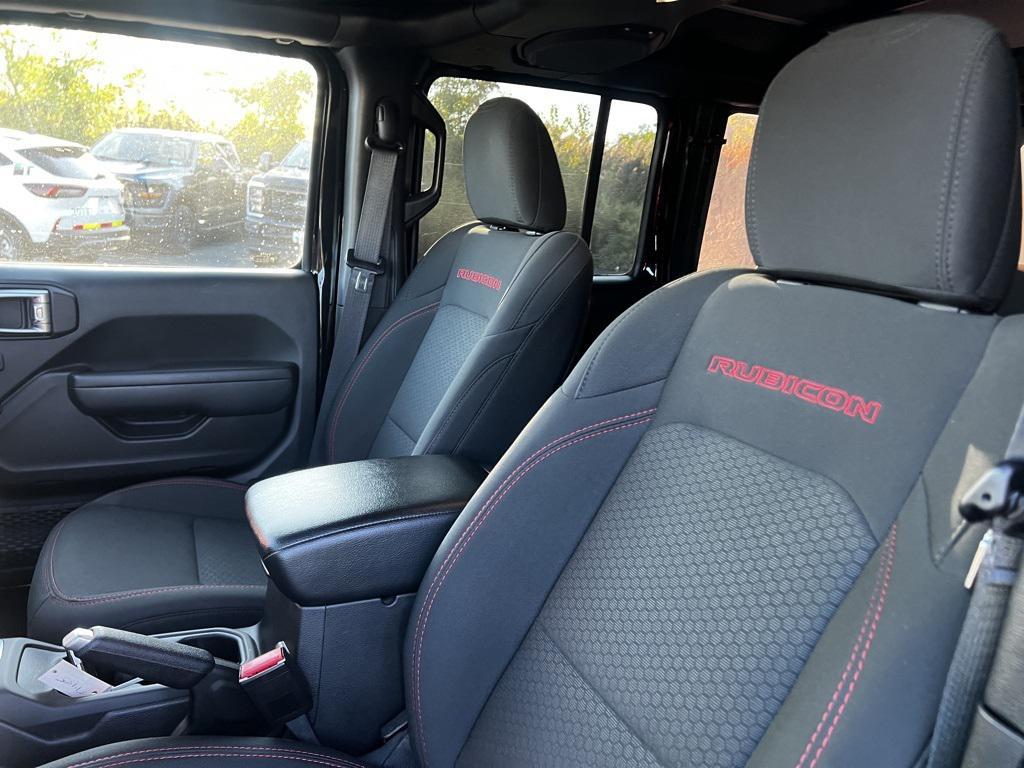 used 2022 Jeep Wrangler Unlimited car, priced at $35,151