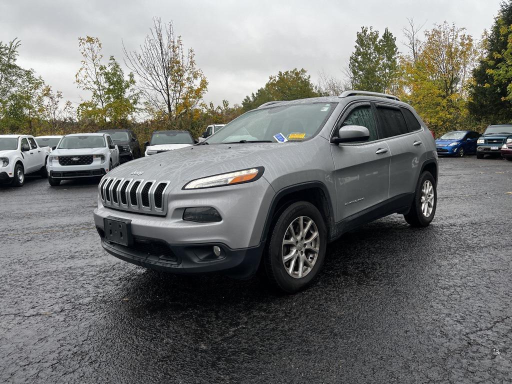 used 2016 Jeep Cherokee car, priced at $12,977