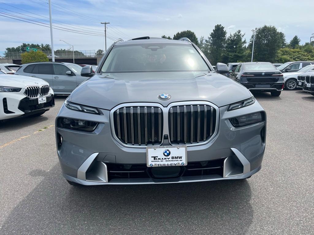 new 2026 BMW X7 car, priced at $93,625