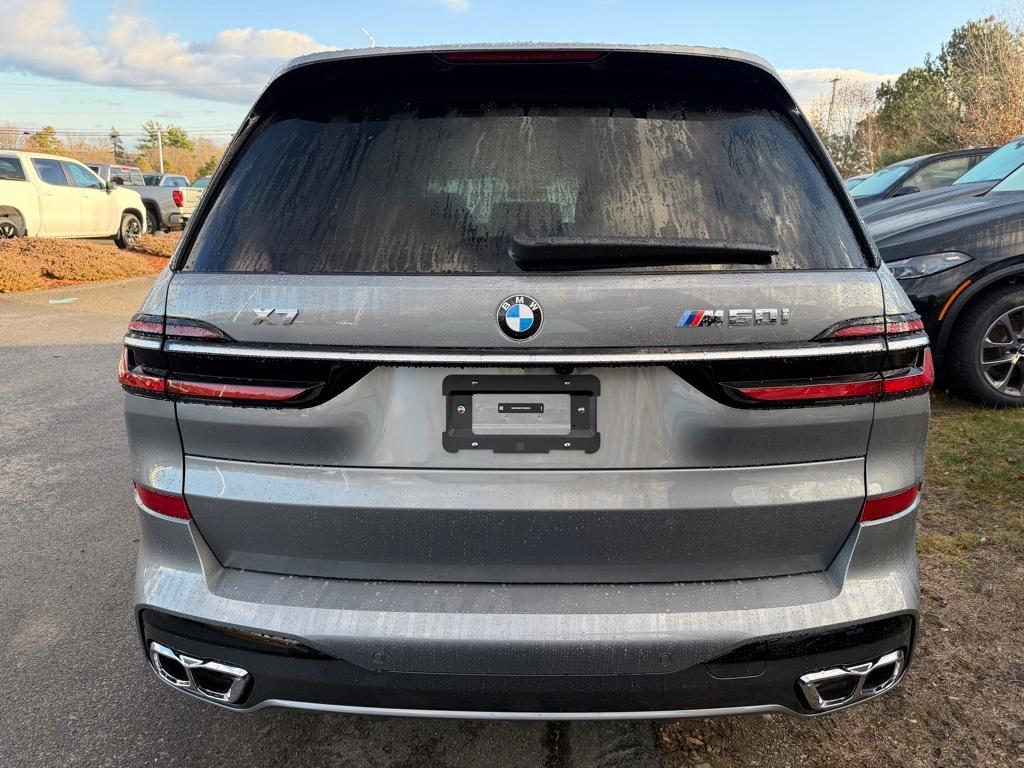 new 2026 BMW X7 car, priced at $127,675