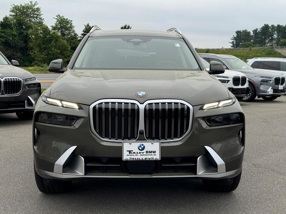 new 2025 BMW X7 car, priced at $89,025