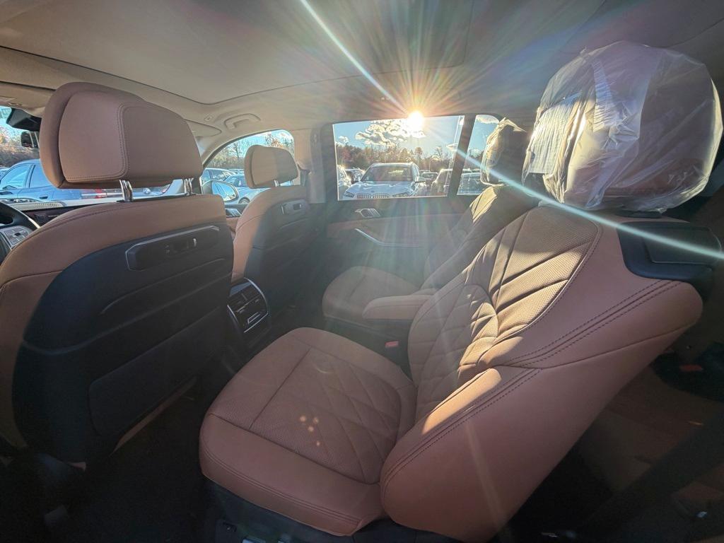 new 2026 BMW X7 car, priced at $91,975
