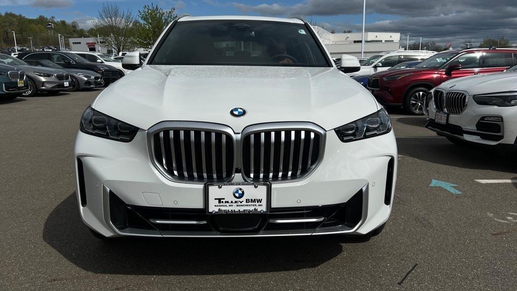 new 2025 BMW X5 car, priced at $69,825