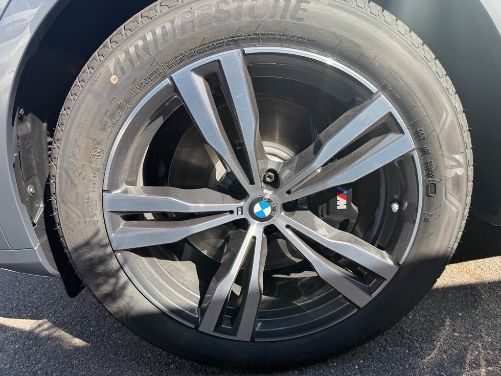 new 2026 BMW X7 car, priced at $119,075