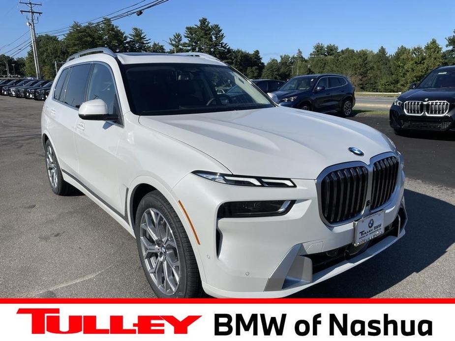 new 2025 BMW X7 car, priced at $94,105