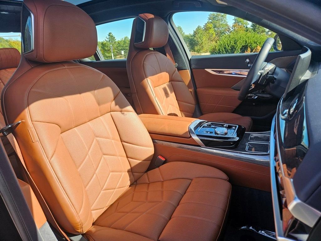 used 2025 BMW 760 car, priced at $118,554