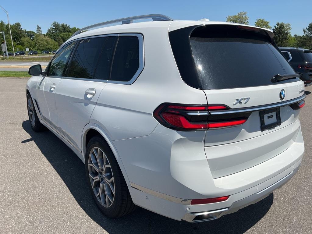 new 2026 BMW X7 car, priced at $91,925