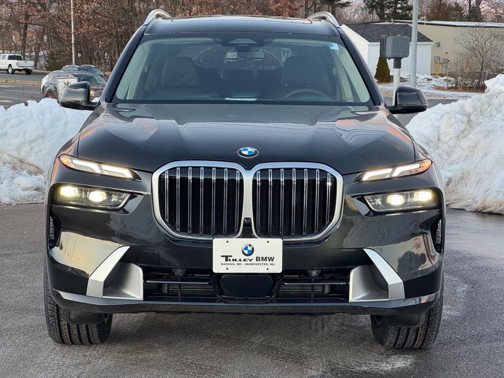 new 2025 BMW X7 car, priced at $90,505