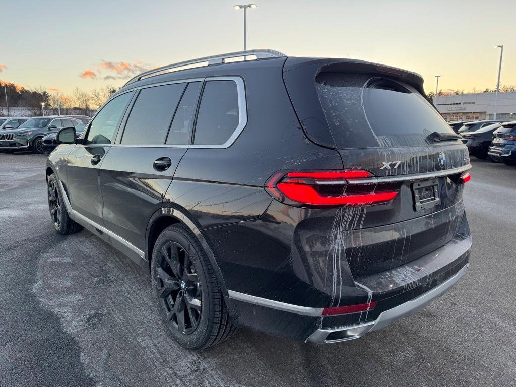 new 2025 BMW X7 car, priced at $90,505