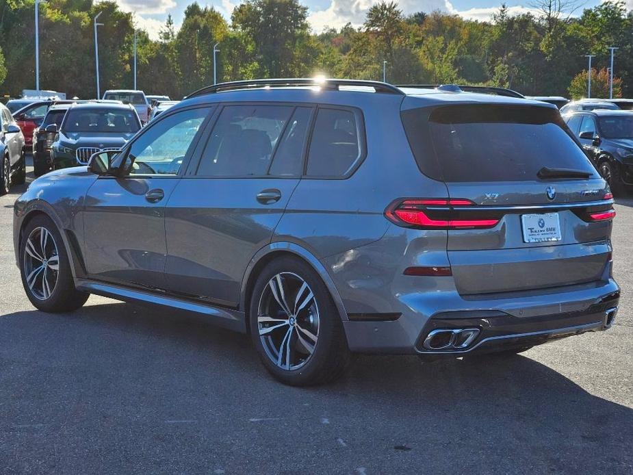 new 2025 BMW X7 car, priced at $118,905