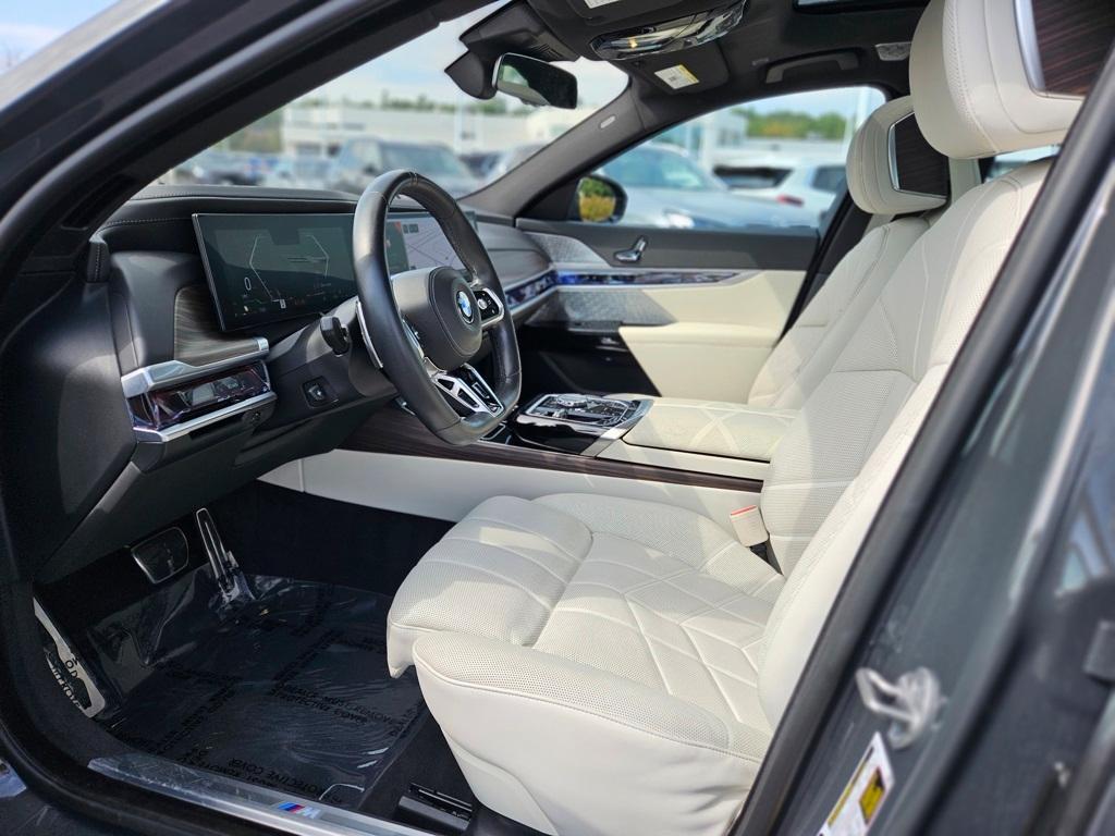 used 2023 BMW 760 car, priced at $75,974