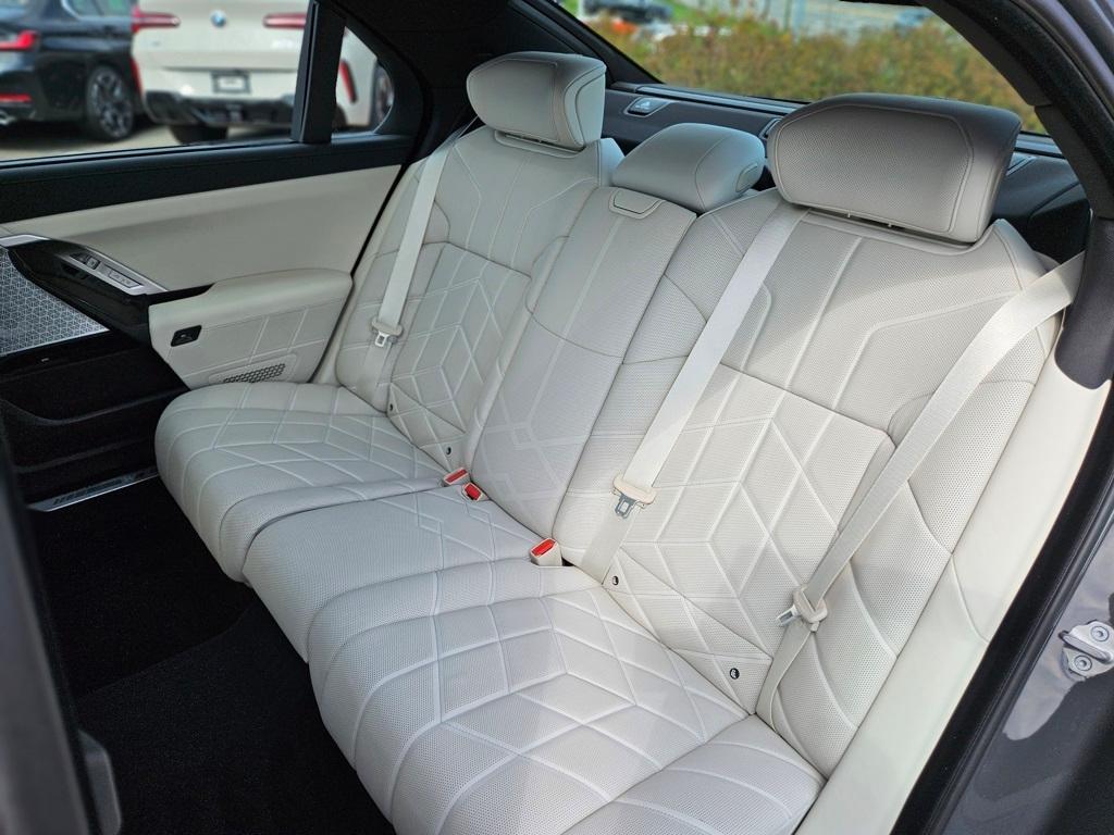 used 2023 BMW 760 car, priced at $75,974