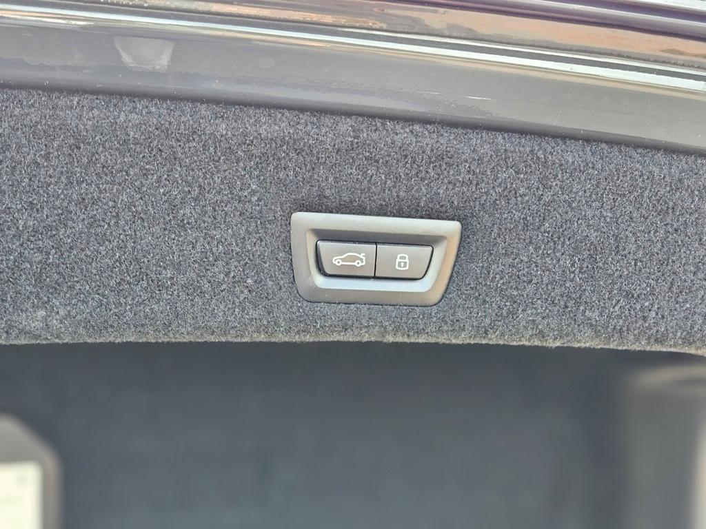 used 2023 BMW 760 car, priced at $75,974