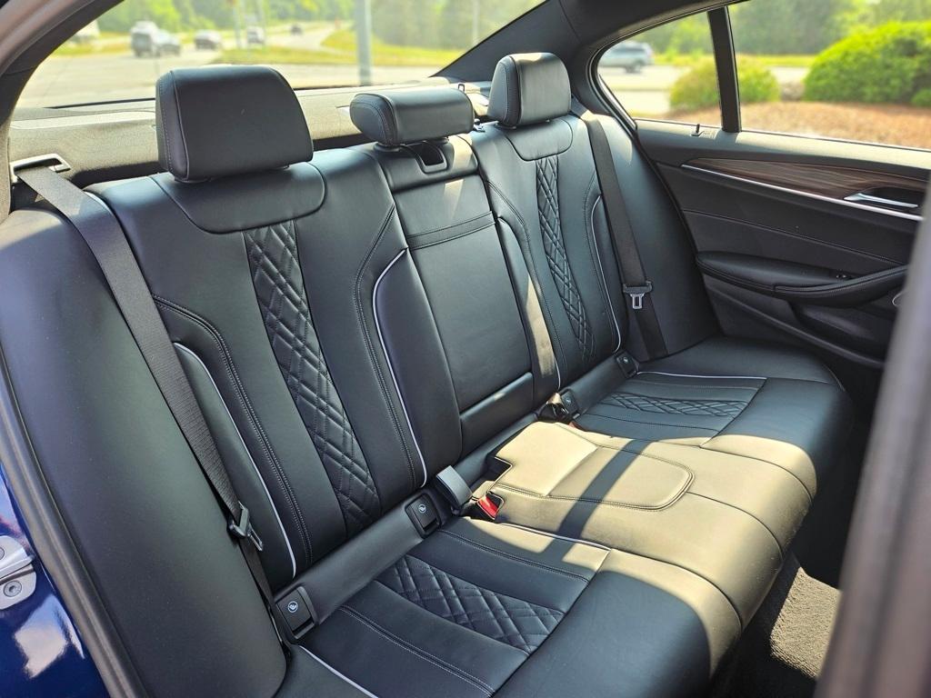 used 2022 BMW 540 car, priced at $38,151