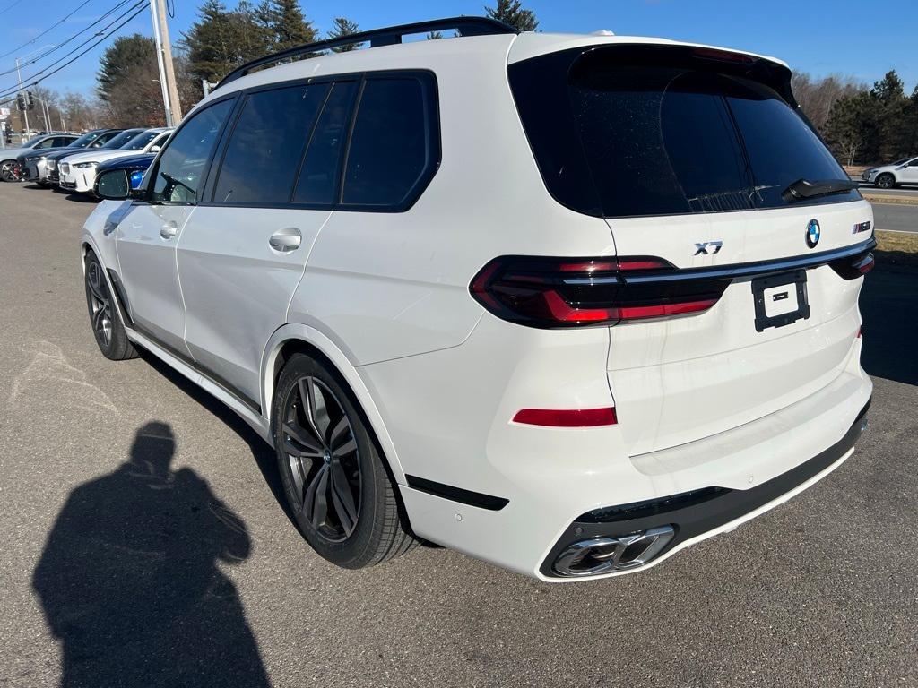 new 2025 BMW X7 car, priced at $117,155