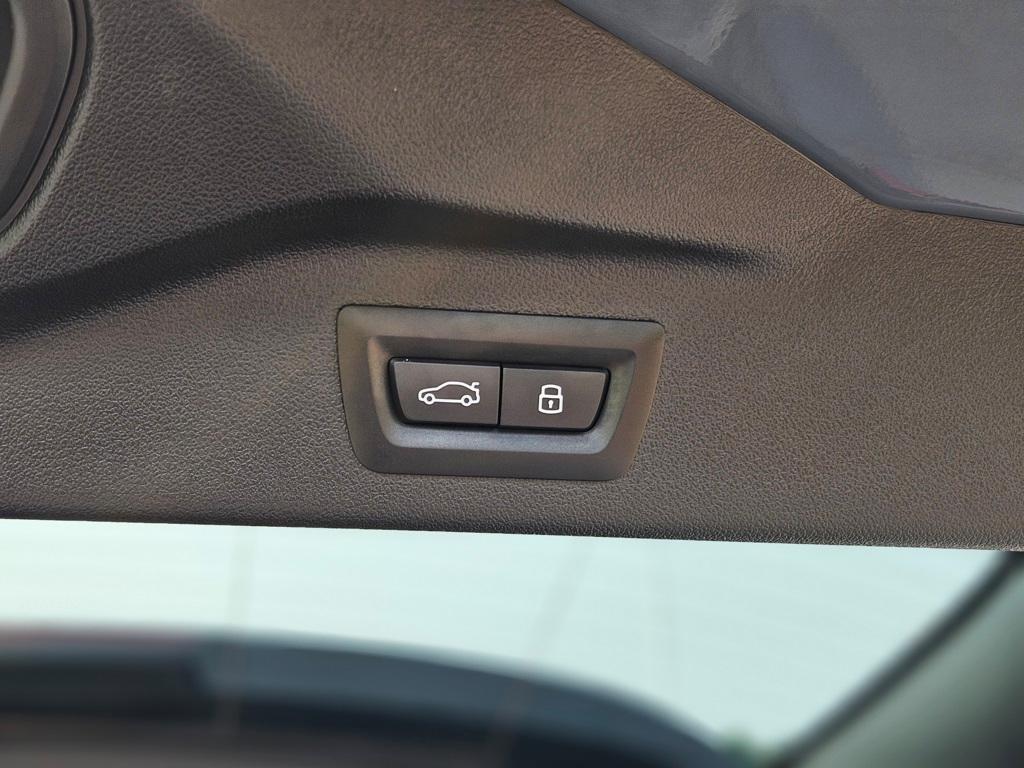 used 2025 BMW X7 car, priced at $71,555