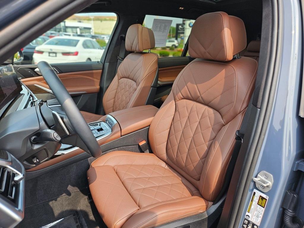used 2025 BMW X7 car, priced at $77,114