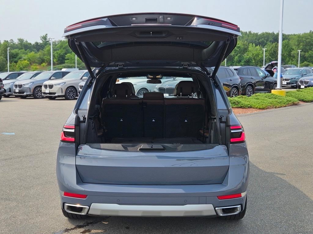 used 2025 BMW X7 car, priced at $77,114