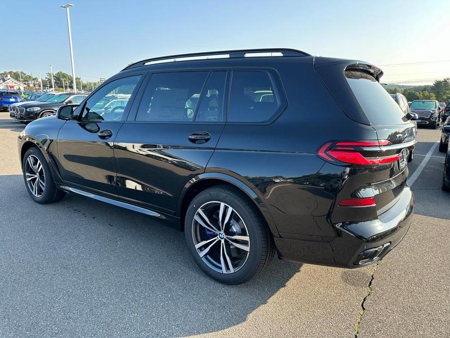 new 2025 BMW X7 car, priced at $114,905