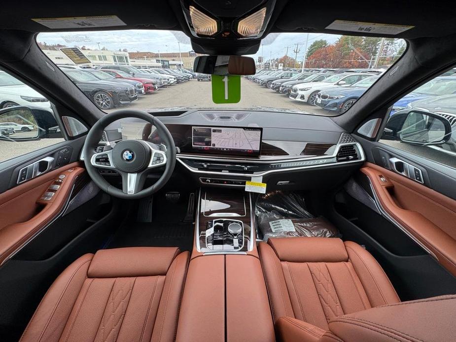 new 2025 BMW X7 car, priced at $102,025