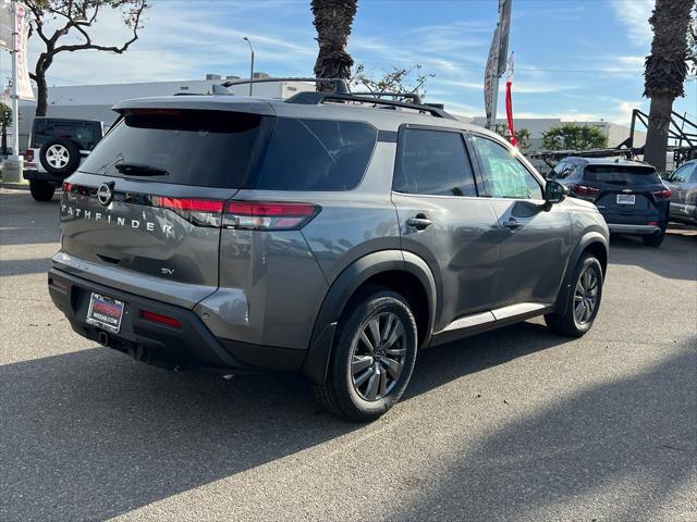 new 2024 Nissan Pathfinder car, priced at $44,925