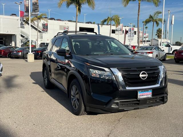 new 2024 Nissan Pathfinder car, priced at $46,825