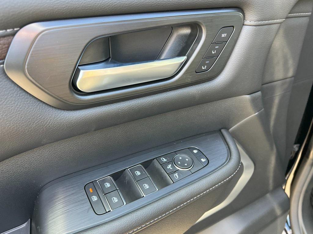 new 2025 Nissan Armada car, priced at $69,790