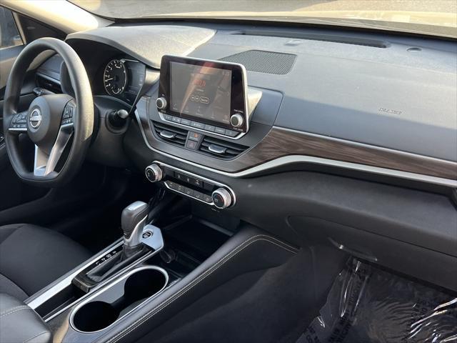 used 2023 Nissan Altima car, priced at $19,977