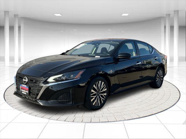 used 2023 Nissan Altima car, priced at $19,977