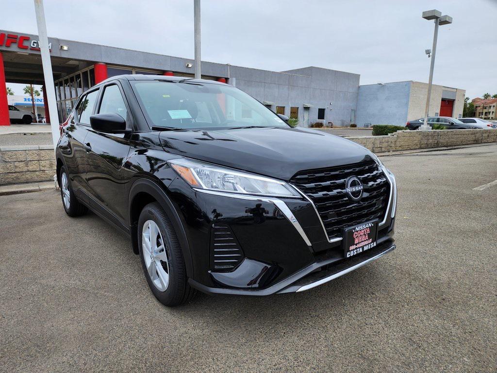 new 2025 Nissan Kicks car, priced at $23,180
