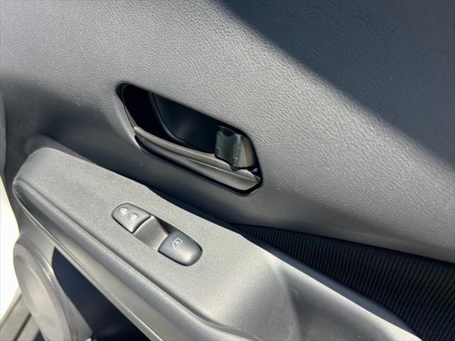 new 2025 Nissan Kicks car, priced at $22,321