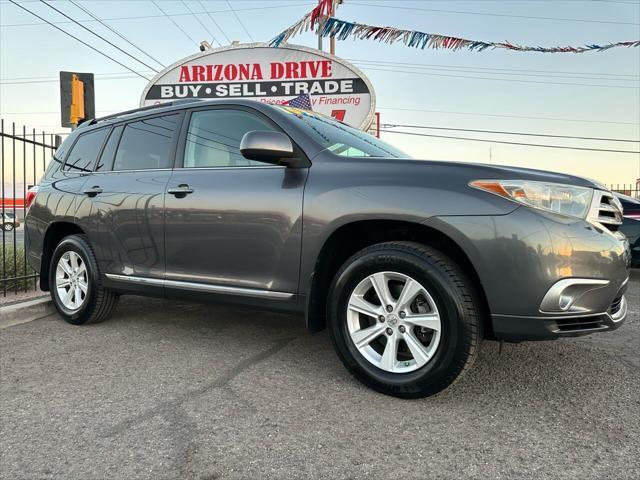 used 2011 Toyota Highlander car, priced at $13,999