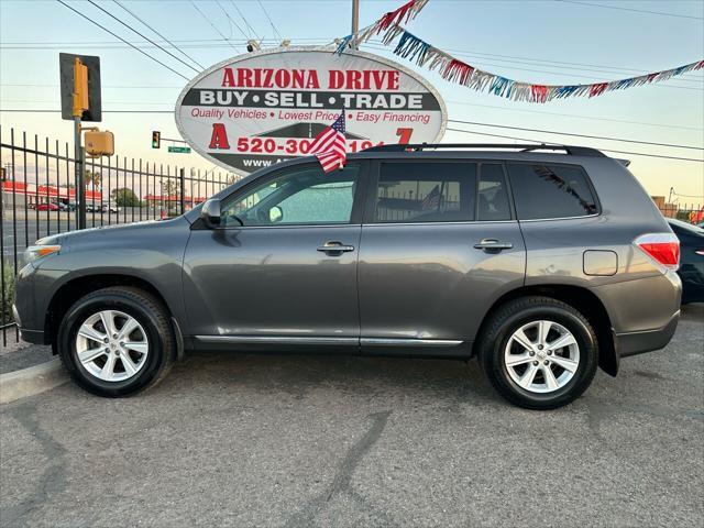 used 2011 Toyota Highlander car, priced at $13,999