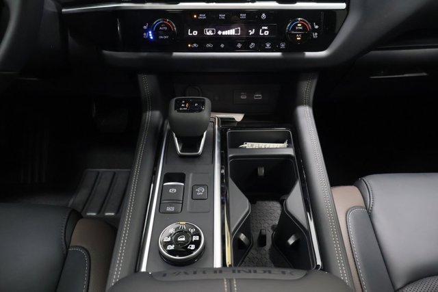 new 2025 Nissan Pathfinder car, priced at $52,375
