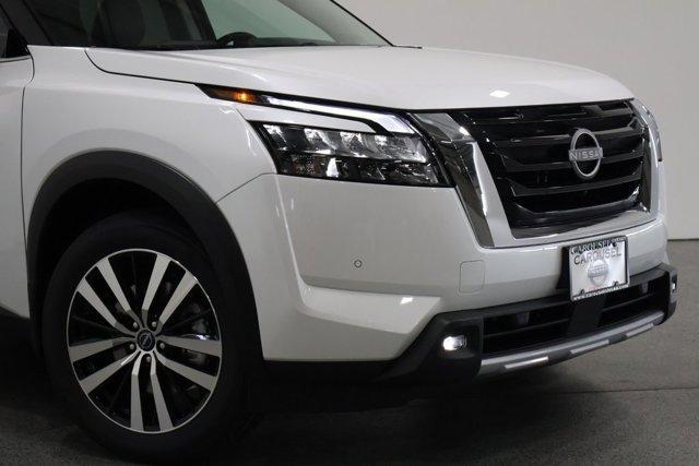 new 2025 Nissan Pathfinder car, priced at $52,114