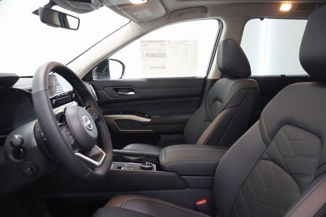 new 2025 Nissan Pathfinder car, priced at $52,114