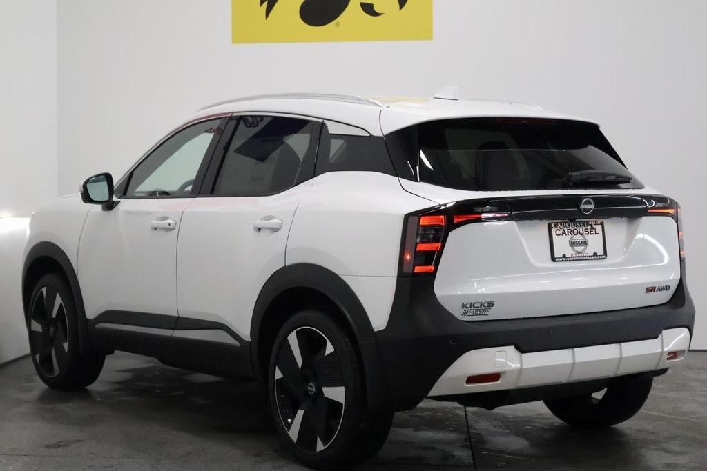 new 2025 Nissan Kicks car, priced at $29,155