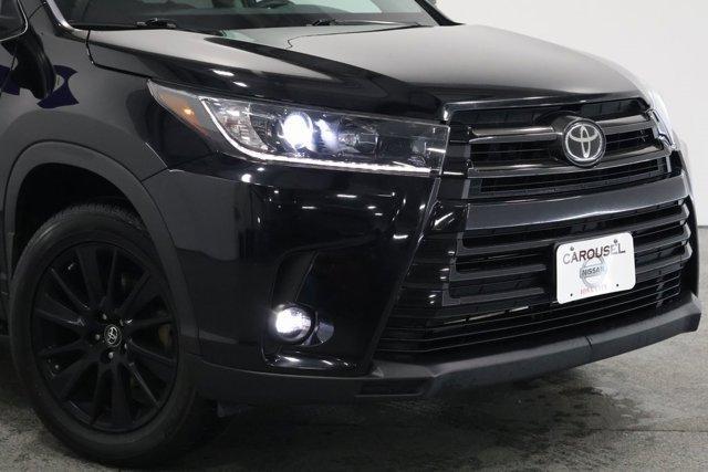 used 2019 Toyota Highlander car, priced at $27,499