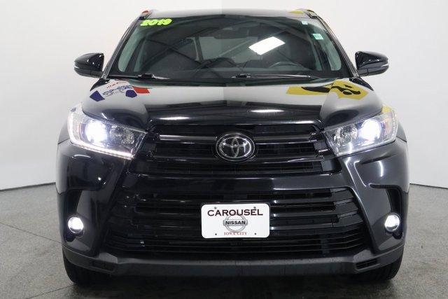 used 2019 Toyota Highlander car, priced at $27,499