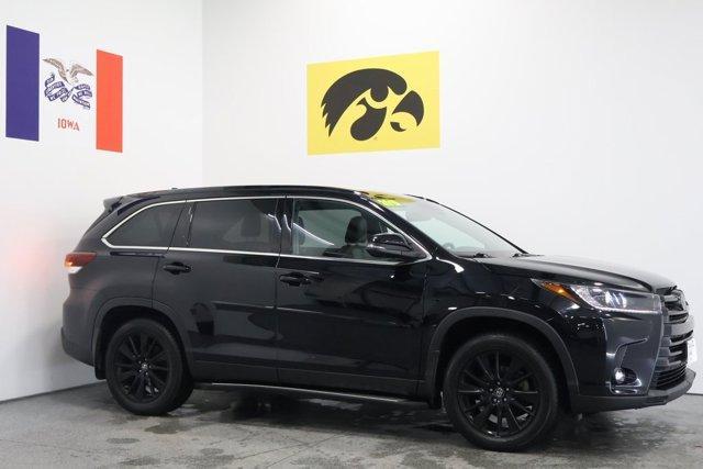 used 2019 Toyota Highlander car, priced at $27,499