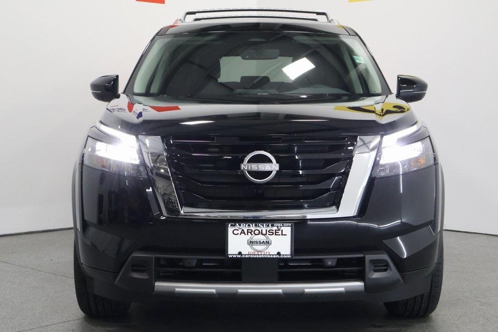 new 2025 Nissan Pathfinder car, priced at $42,998