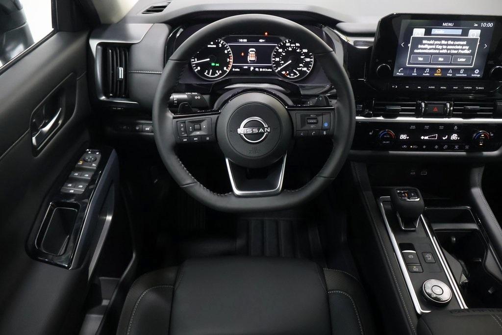 new 2025 Nissan Pathfinder car, priced at $42,998