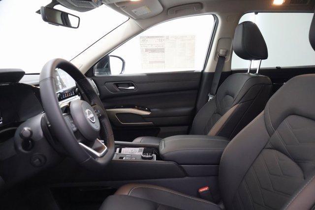 new 2025 Nissan Pathfinder car, priced at $52,114