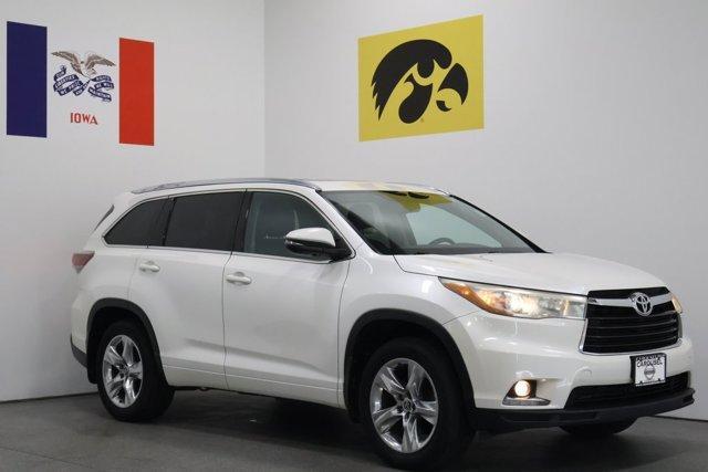 used 2016 Toyota Highlander car, priced at $12,989