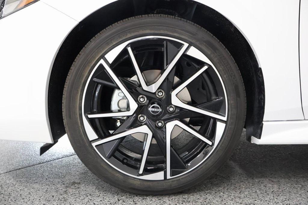 new 2025 Nissan Sentra car, priced at $26,130