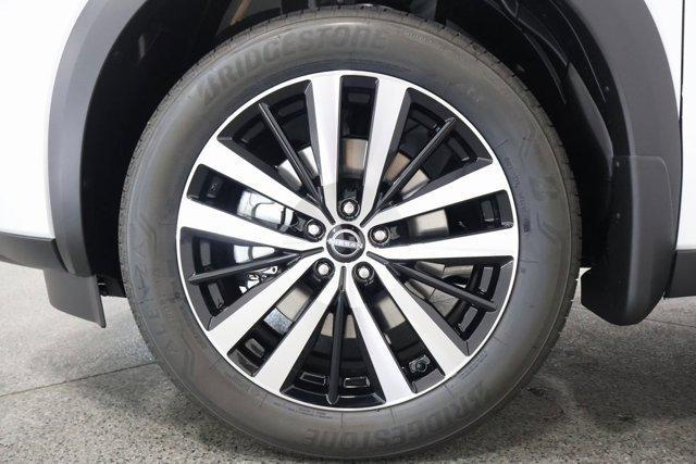 new 2025 Nissan Pathfinder car, priced at $52,000