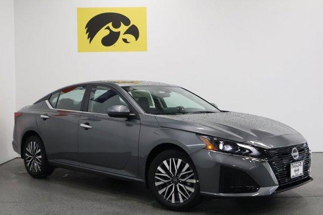 new 2025 Nissan Altima car, priced at $31,398